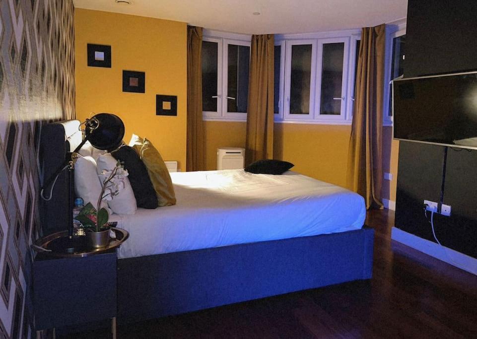 Cosy City Centre Apartment With Parking Birmingham Extérieur photo