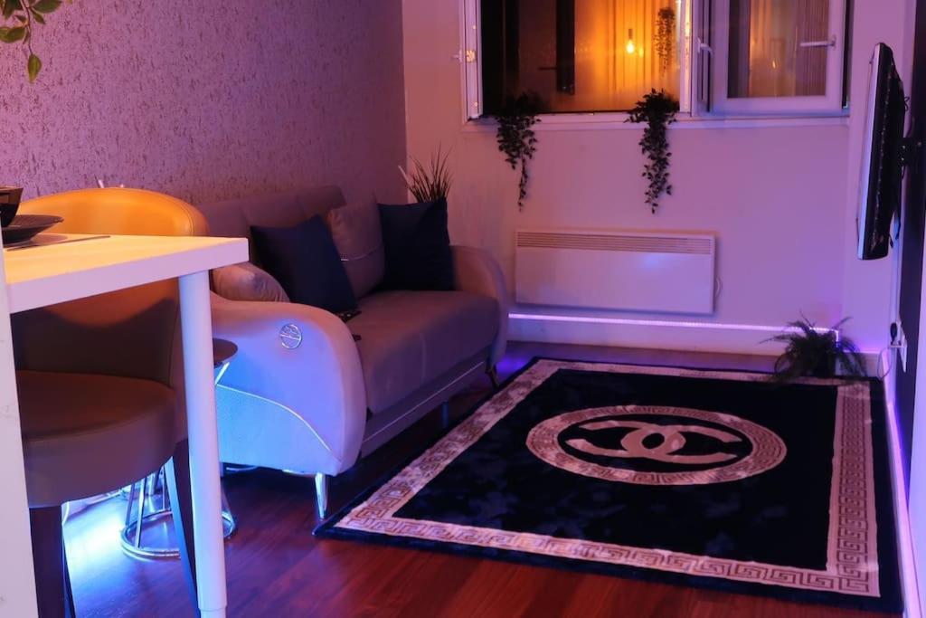 Cosy City Centre Apartment With Parking Birmingham Extérieur photo